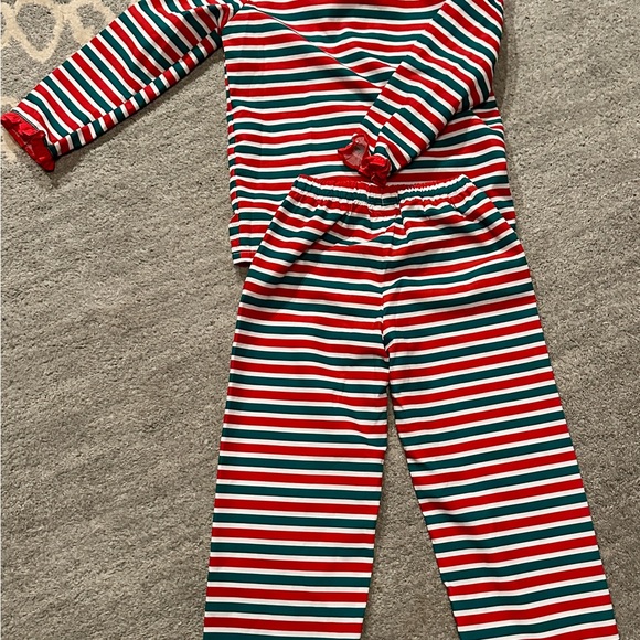 BUNDLE Cecil & Lou NWOT Santa PJ sets Boy 7 Girls 5 - Picture 9 of 10